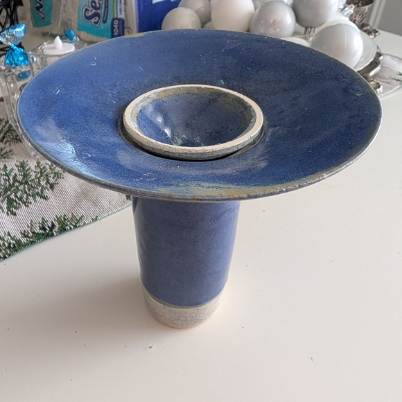 Vintage Mid-Century Modern Blue Art Pottery Vase / Candleholde/Ashtray - Picture 6 of 16